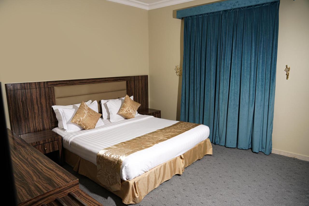 La Rive Hotels & Suites Dammam Exterior foto