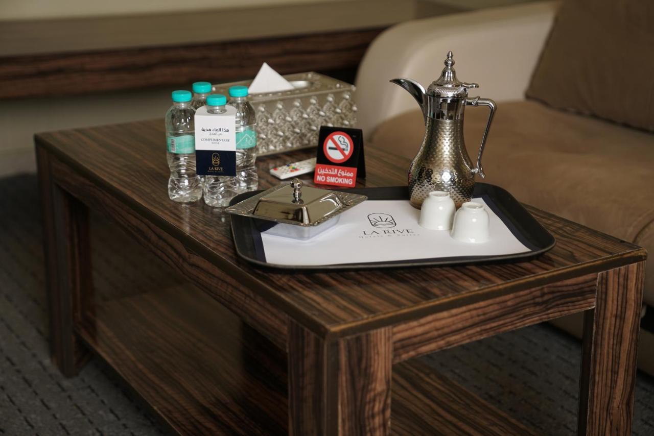 La Rive Hotels & Suites Dammam Exterior foto