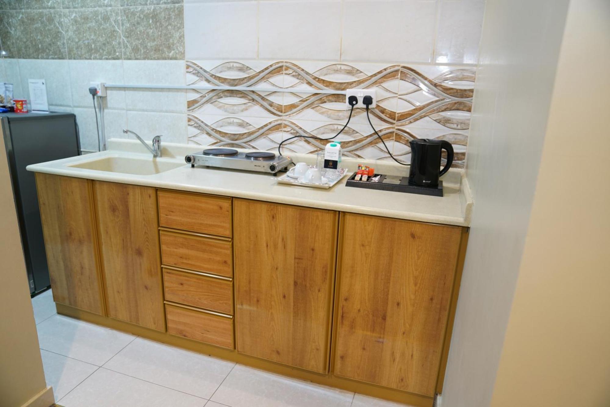 La Rive Hotels & Suites Dammam Zimmer foto